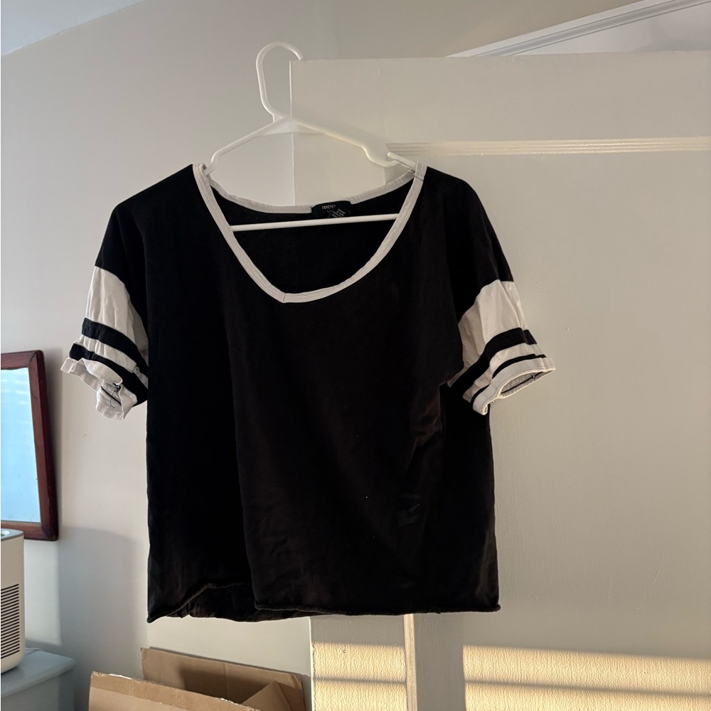 Forever 21 Black and White Short Sleeve Tee